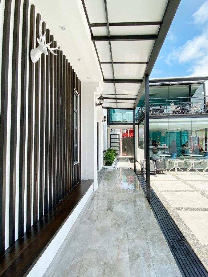 Stanton Hotel Kota Kinabalu Esterno foto